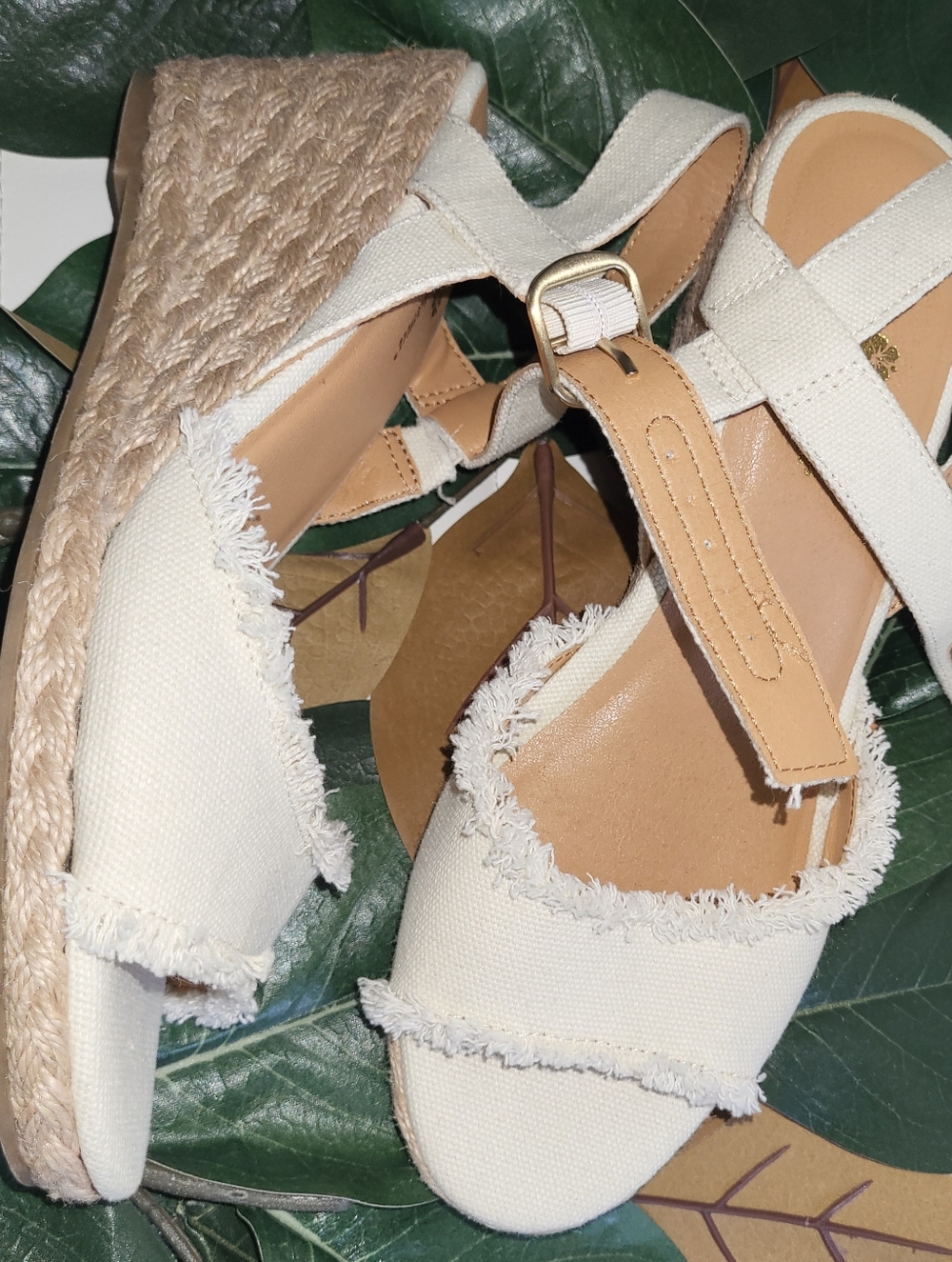 Tommy Bahama Canvas Espadrille Wedge Canvas Sandals Shoes 8.5 NEW Coastal Chic - Picture 2 of 13